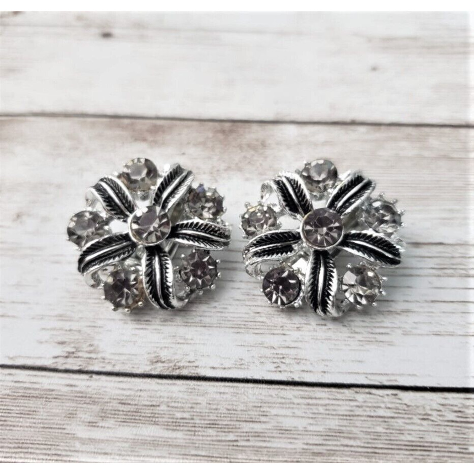 Vintage Elizabeth Morrey Clip On Earrings - Stunning Silver Tone Statement